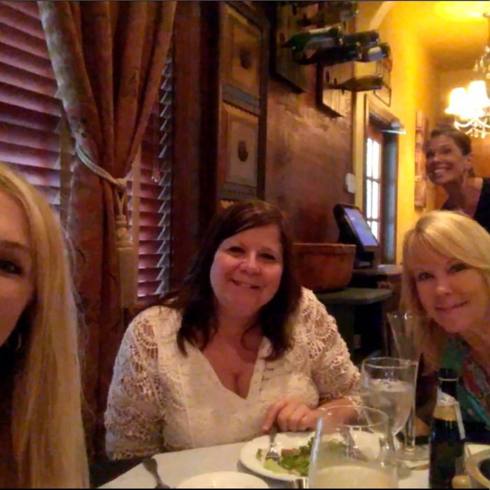 Meet your Posher, Laura